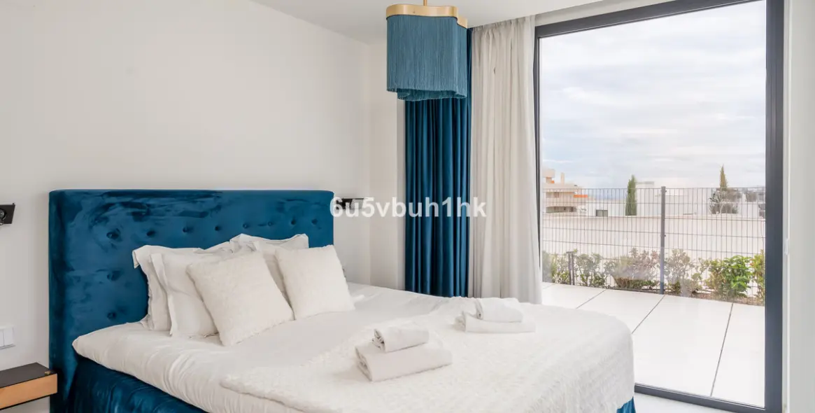 Sale of ground floor apartment in Fuengirola 12