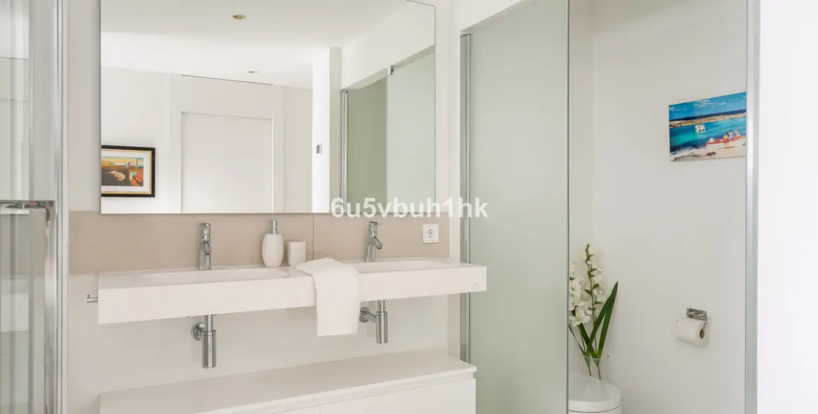 Sale of ground floor apartment in Fuengirola 16