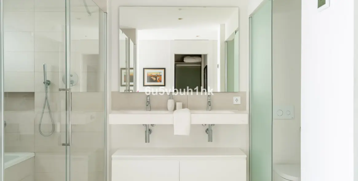 Sale of ground floor apartment in Fuengirola 17