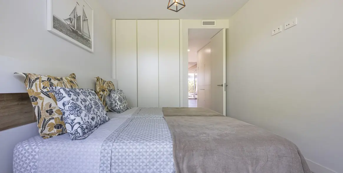 Продажа апартаментов на первом этаже в Estepona 15