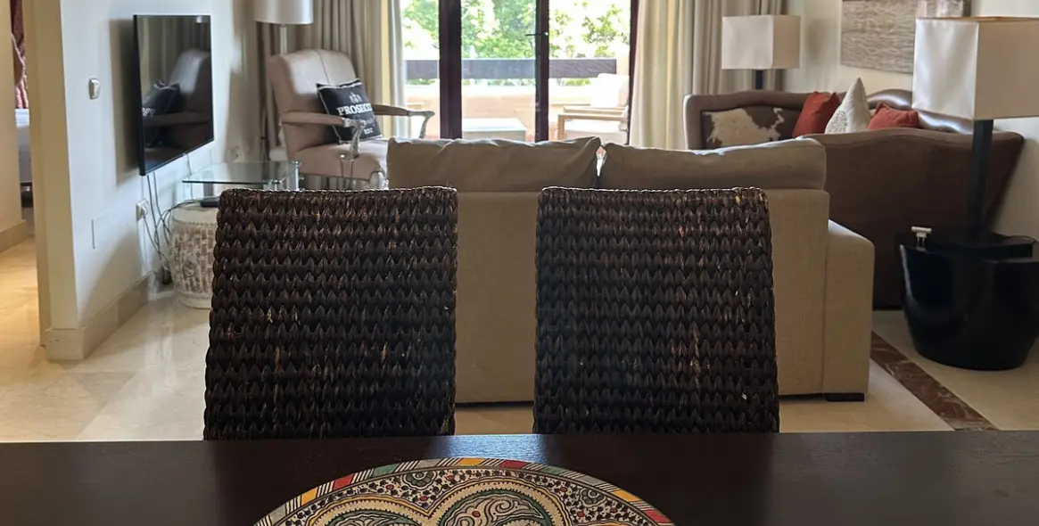 Venta de apartamento en planta media en San Pedro de Alcántara 8