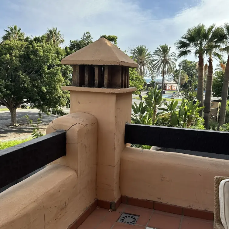 Sale of middle floor apartment in San Pedro de Alcántara