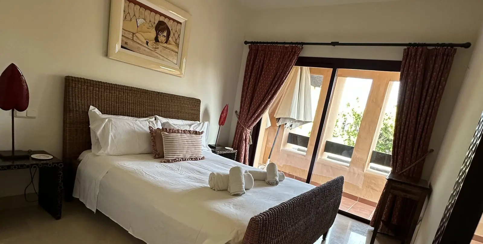 Sale of middle floor apartment in San Pedro de Alcántara 12
