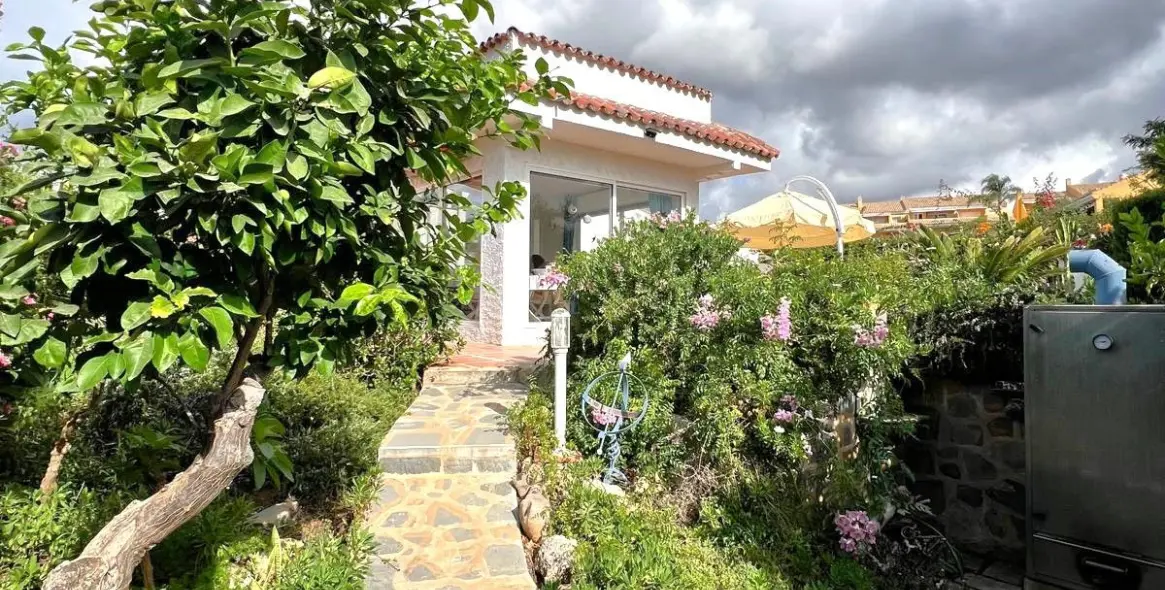 Venta de villa independiente en Costabella 3