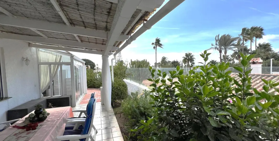 Venta de villa independiente en Costabella 7