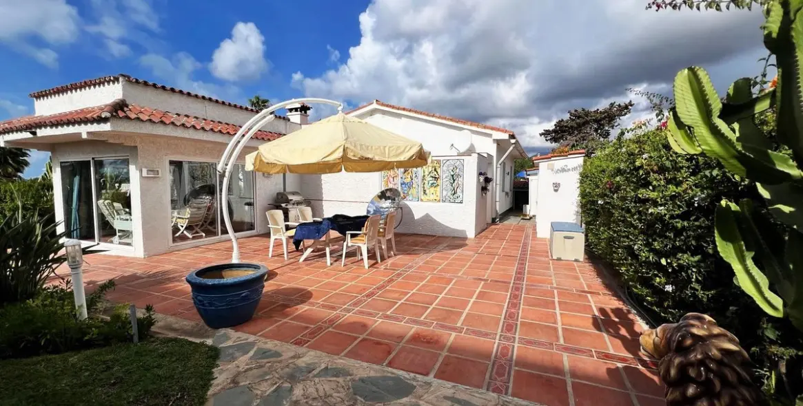Venta de villa independiente en Costabella 9
