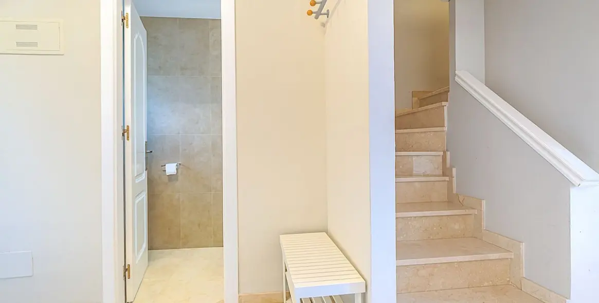 Sale of townhouse in Estepona 8