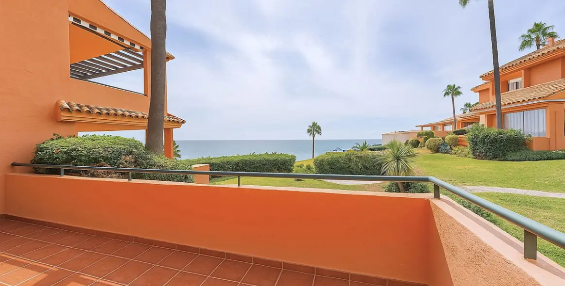 Sale of townhouse in Estepona 17