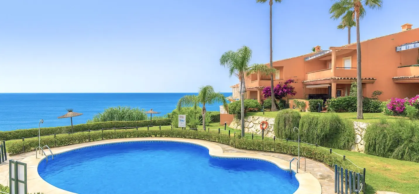 Sale of townhouse in Estepona 0
