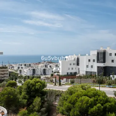 Продажа апартаментов на среднем этаже в Fuengirola