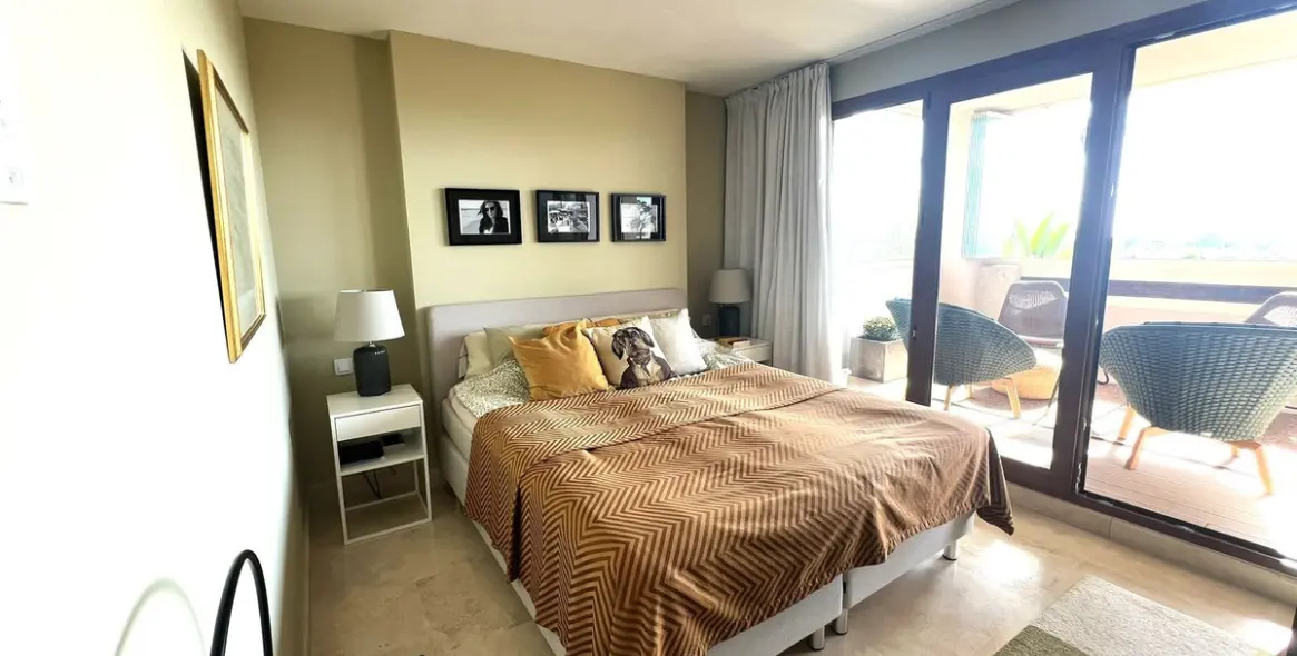 Продажа апартаментов на среднем этаже в El Paraiso 11