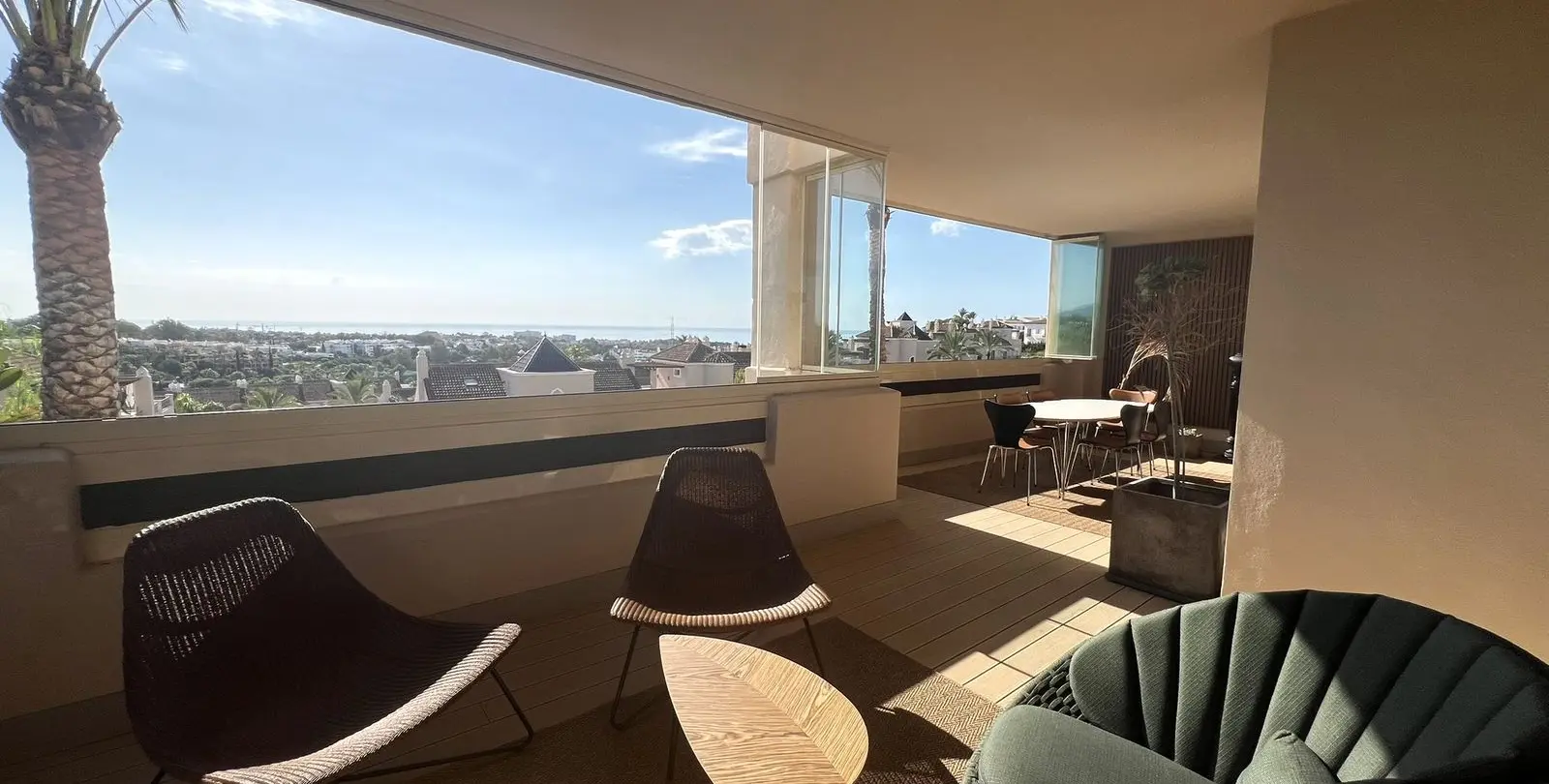 Sale of middle floor apartment in El Paraiso 1