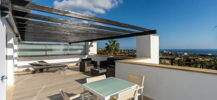 Sale of duplex in Santa Clara 1