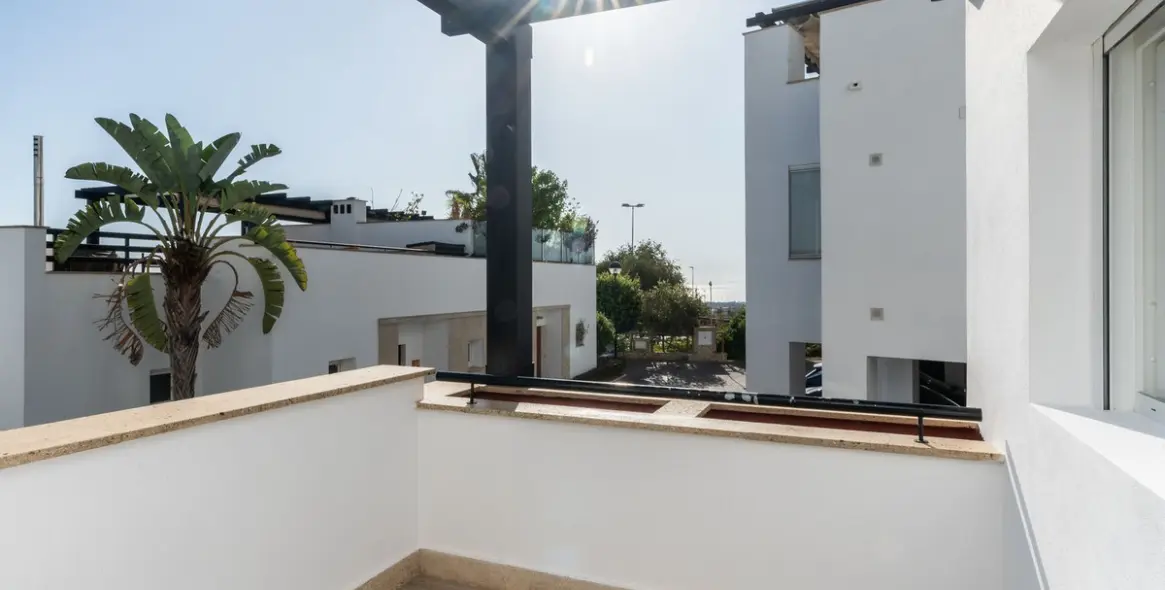 Sale of duplex in Santa Clara 13