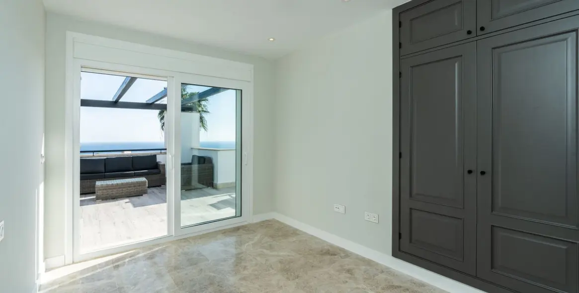 Sale of duplex in Santa Clara 16