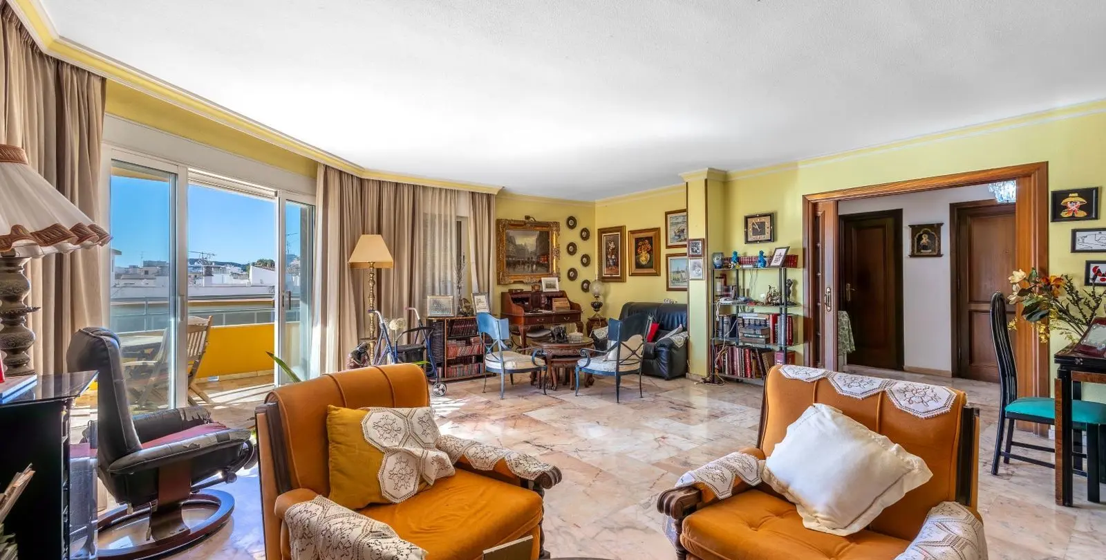 Sale of middle floor apartment in Fuengirola 5