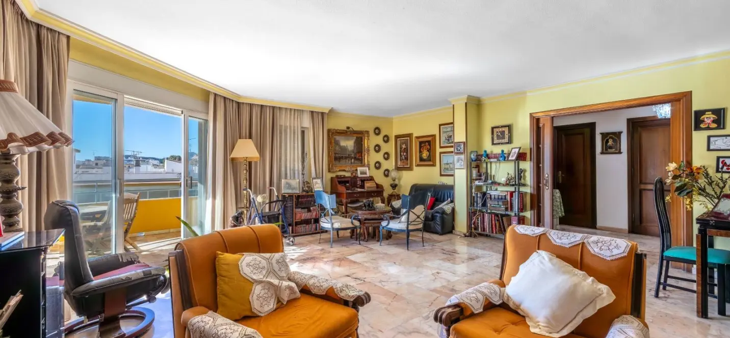 Venta de apartamento en planta media en Fuengirola 4