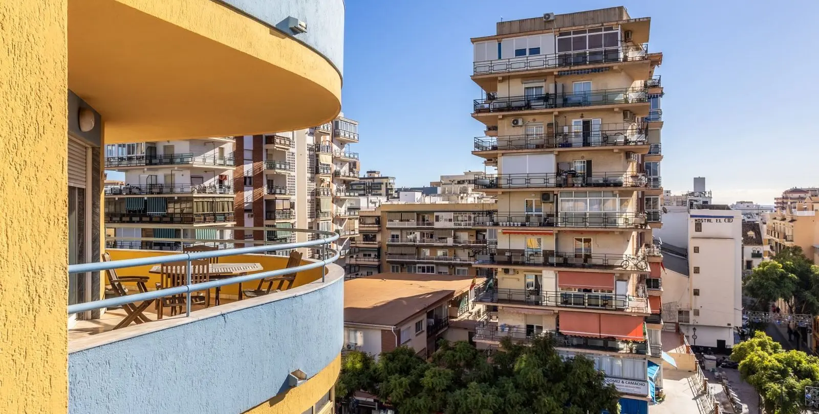 Sale of middle floor apartment in Fuengirola 7