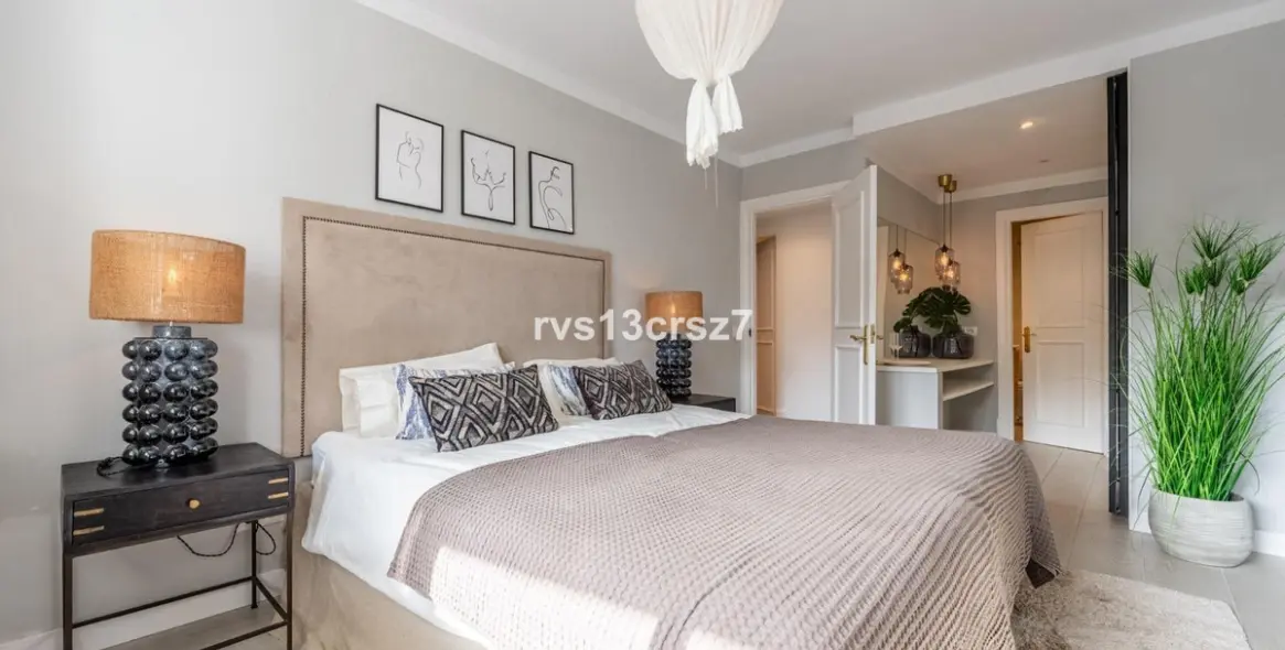 Sale of ground floor apartment in Nueva Andalucía 10