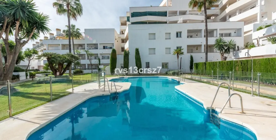 Sale of ground floor apartment in Nueva Andalucía 23