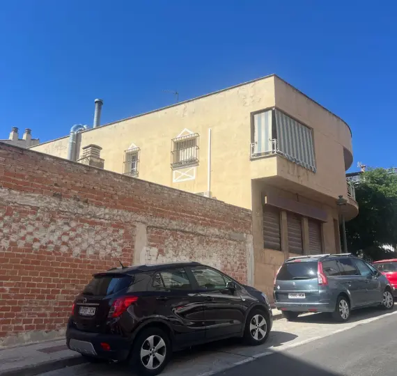 Продажа дома на две семьи в Estepona