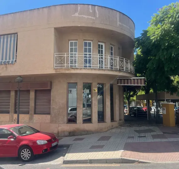 Продажа дома на две семьи в Estepona