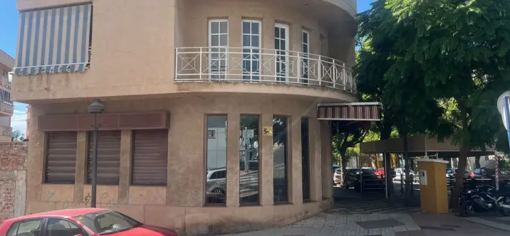 Продажа дома на две семьи в Estepona 2