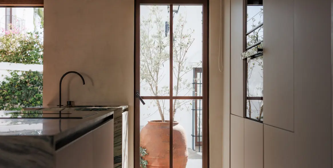 Sale of townhouse in Nueva Andalucía 18