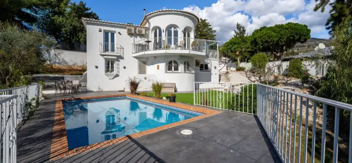 Sale of detached villa in Mijas 0