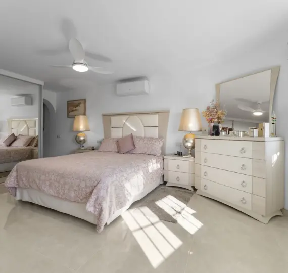 Sale of detached villa in Mijas