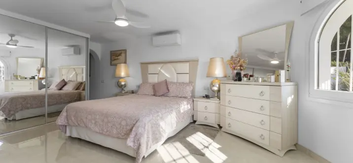 Sale of detached villa in Mijas 4