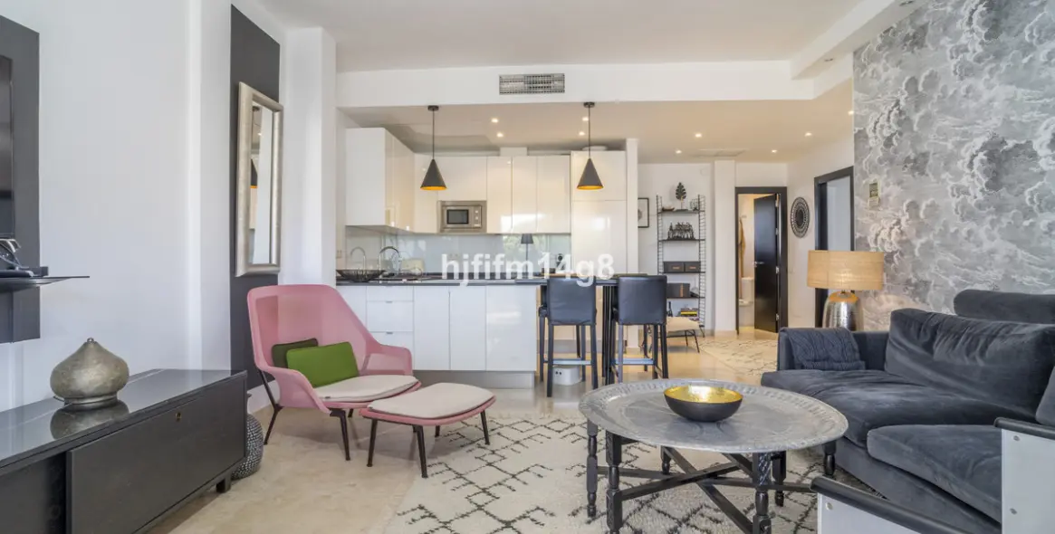 Продажа апартаментов на среднем этаже в Marbella (район Puerto Banús) 6