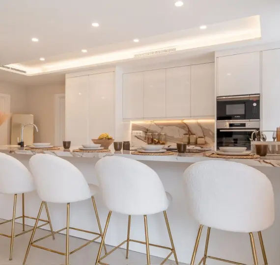 Продажа апартаментов на первом этаже в Nueva Andalucía