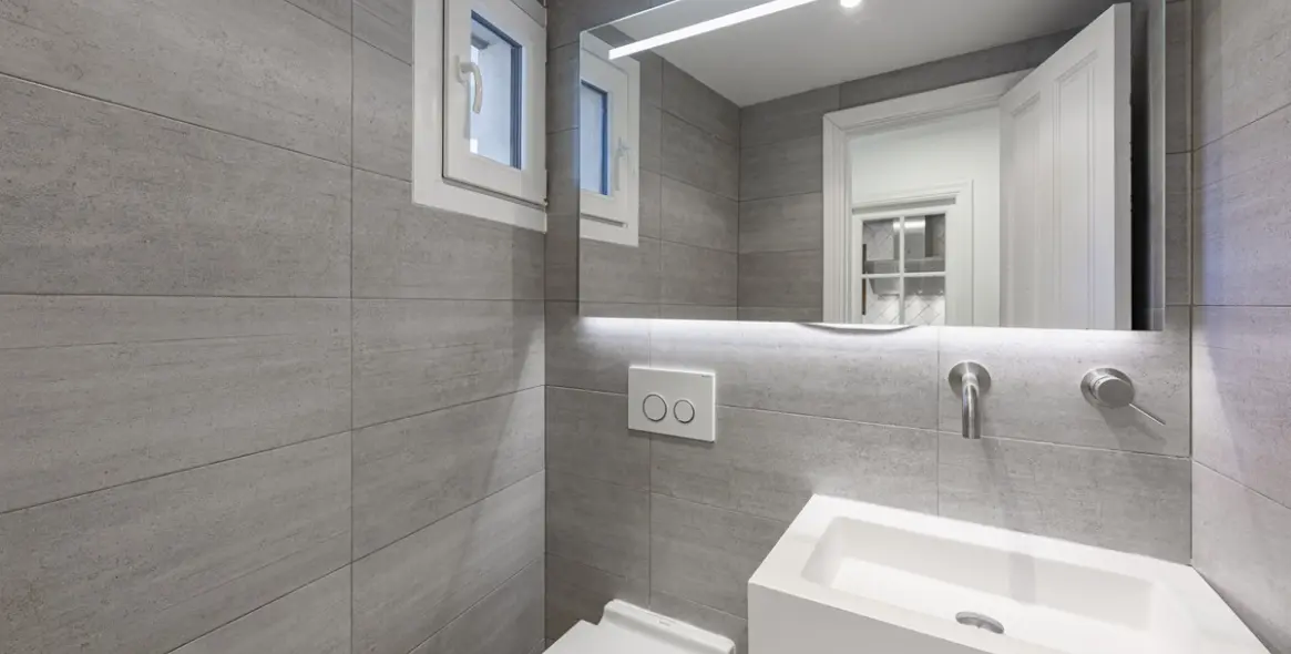 Sale of townhouse in The Golden Mile 13