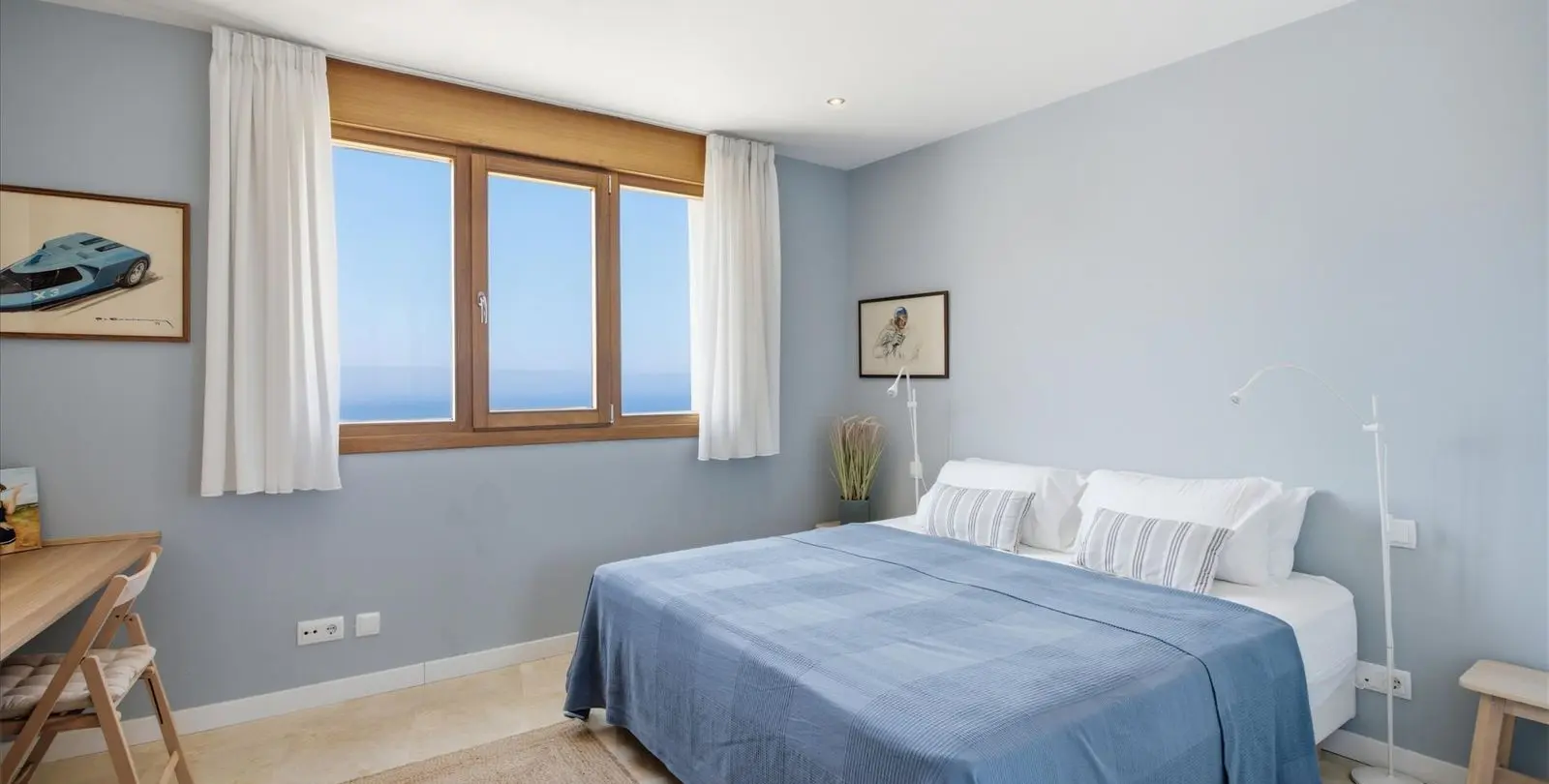 Продажа двухуровневого пентхауса в Altos de los Monteros 8
