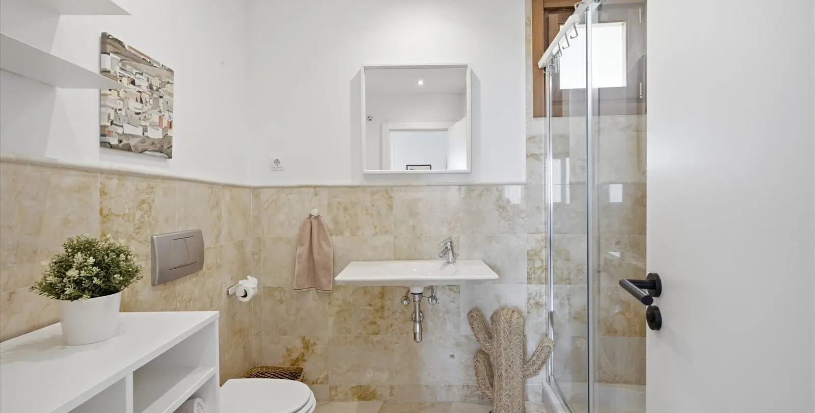 Продажа двухуровневого пентхауса в Altos de los Monteros 9