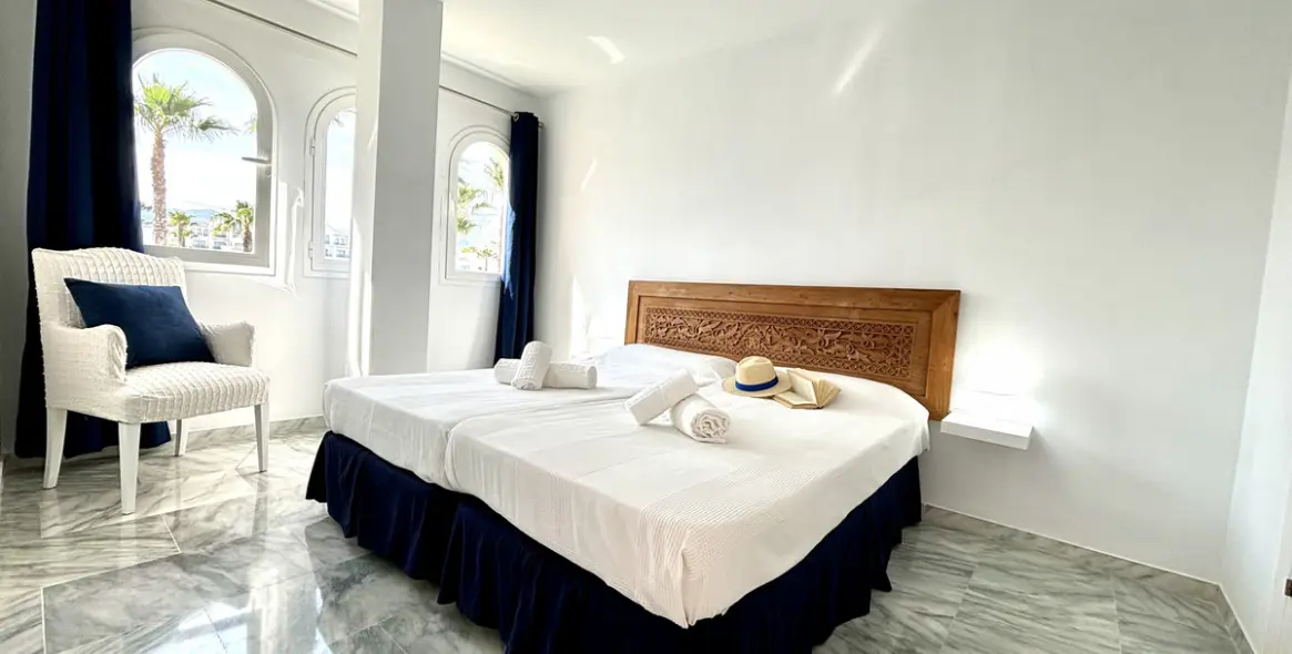 Продажа двухуровневого пентхауса в Estepona 13