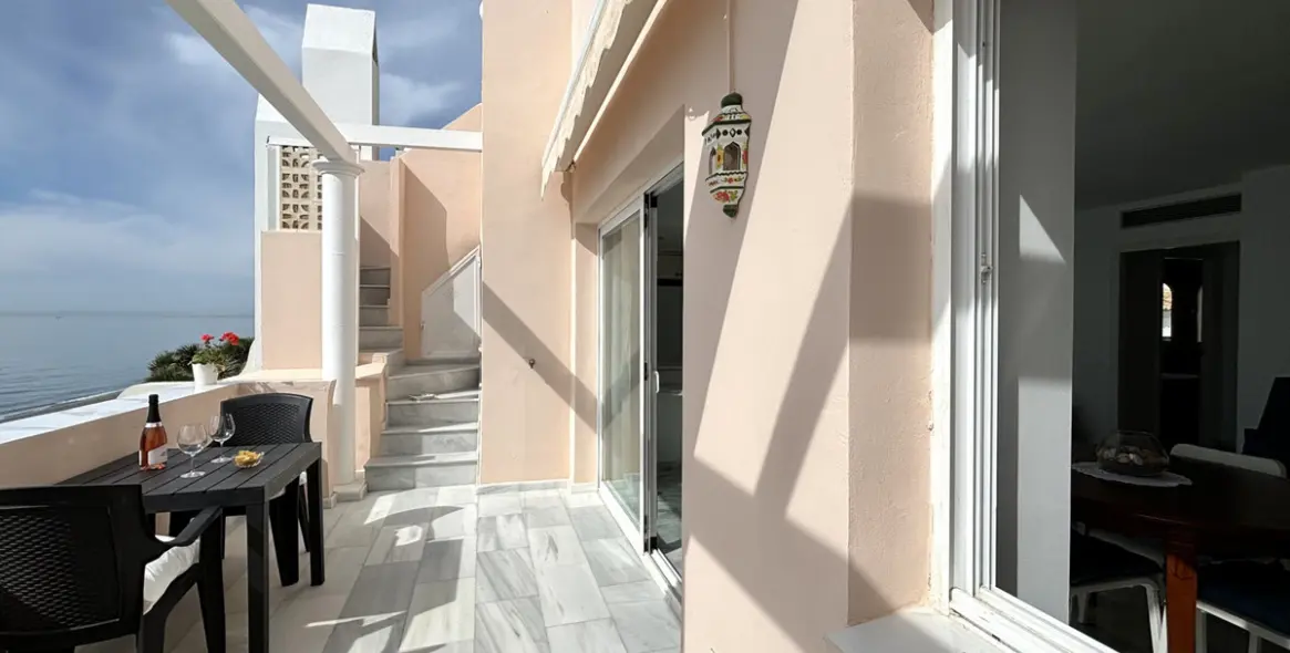 Продажа двухуровневого пентхауса в Estepona 19