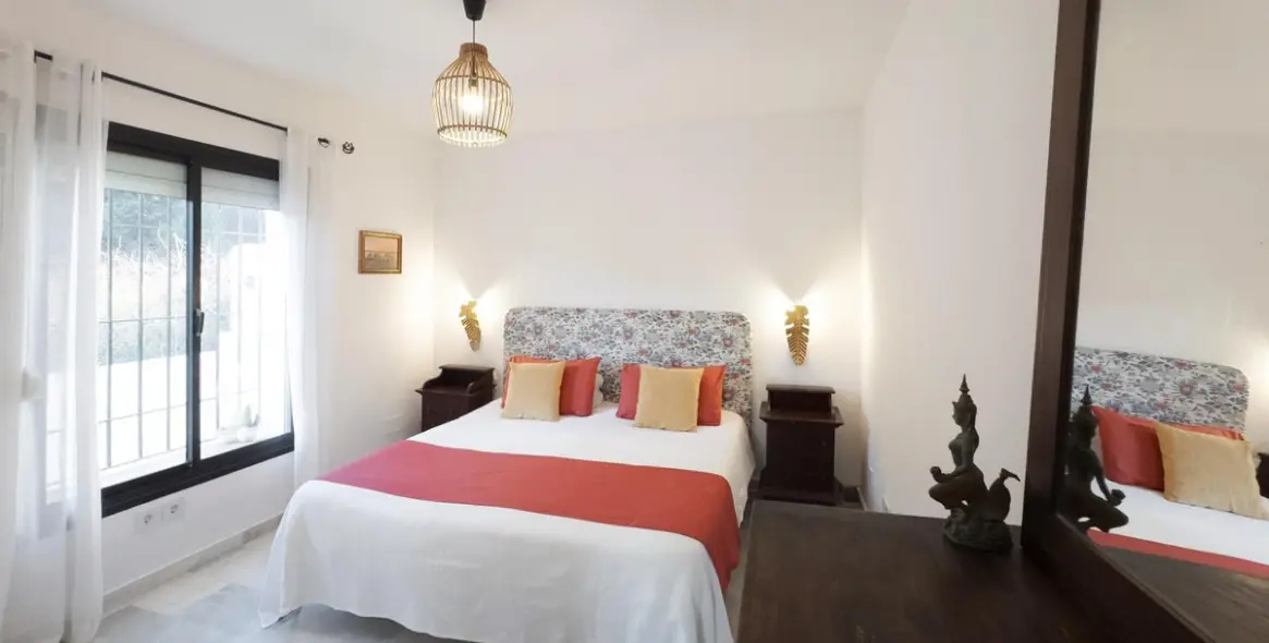 Продажа  отдельно стоящей виллы в El Padron 15