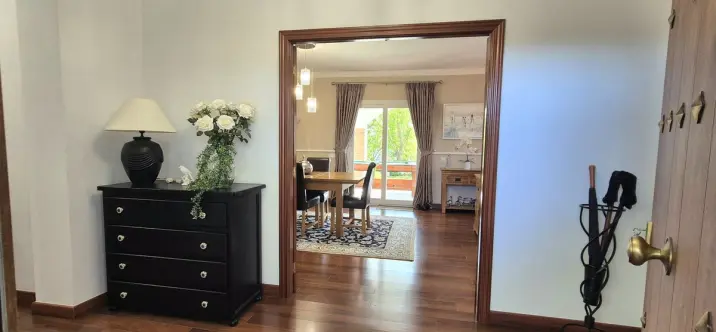 Sale of detached villa in Coín 4