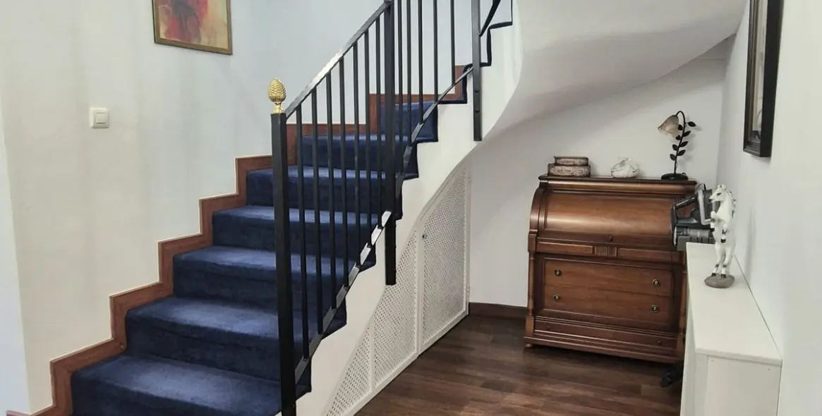 Sale of detached villa in Coín 20