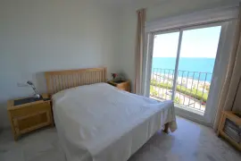 Image 6 thumb