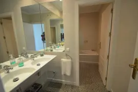 Image 18 thumb
