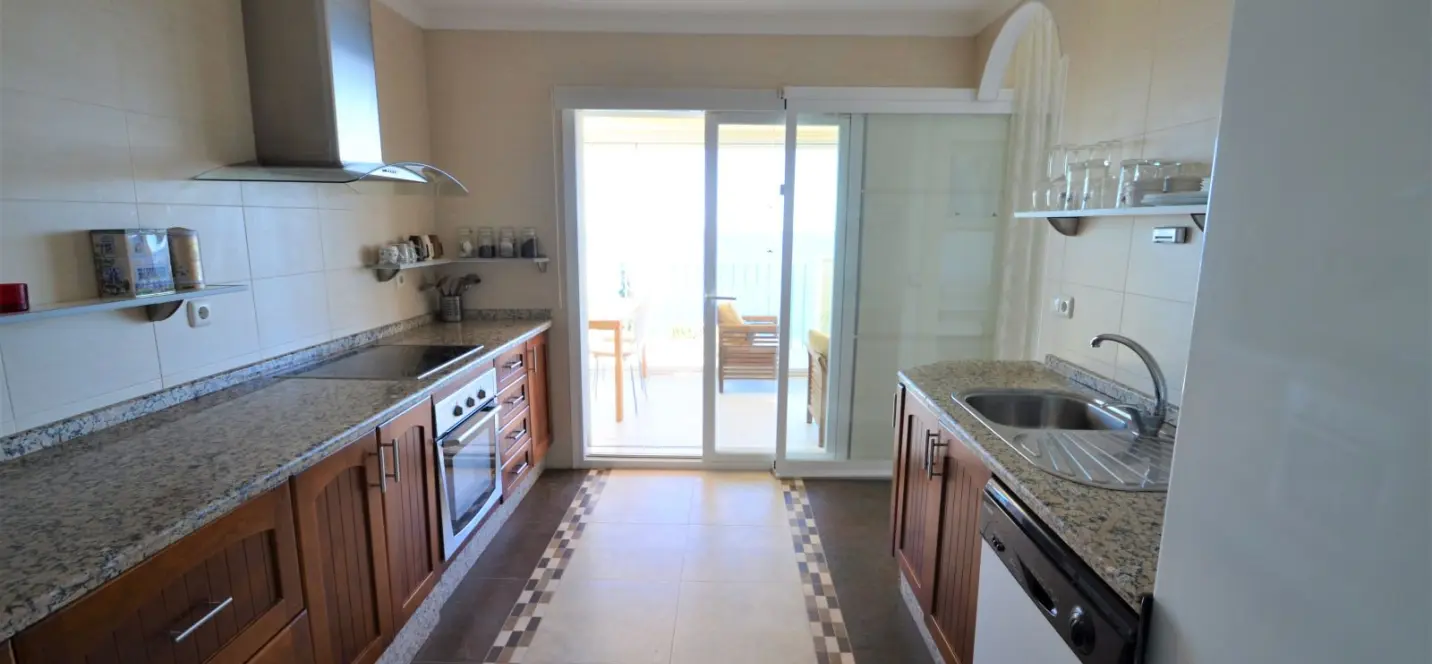Sale of penthouse in La Duquesa 4