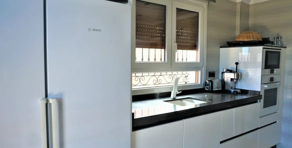 Sale of detached villa in Torre del Mar 14