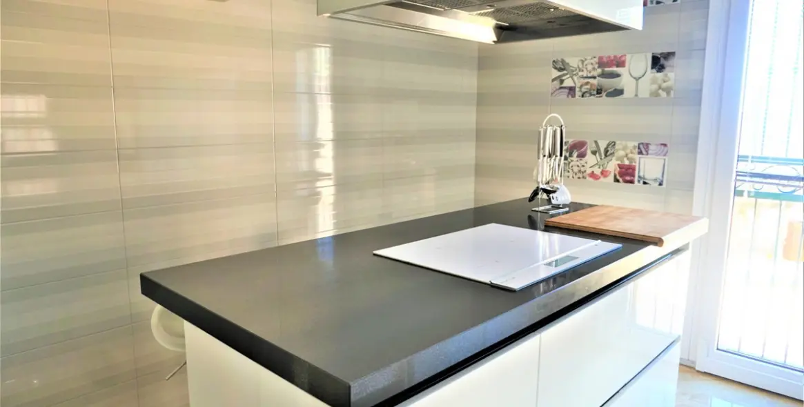 Sale of detached villa in Torre del Mar 16