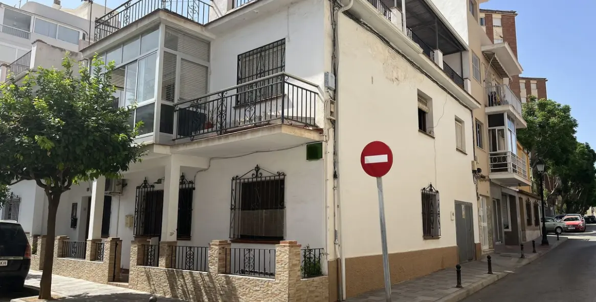 Venta de parcela residencial en Fuengirola 1