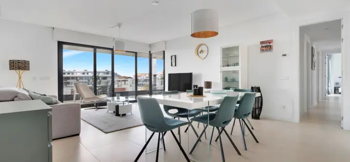 Venta de apartamento en planta media en Fuengirola 3