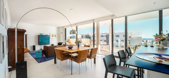 Продажа апартаментов на среднем этаже в Fuengirola 0