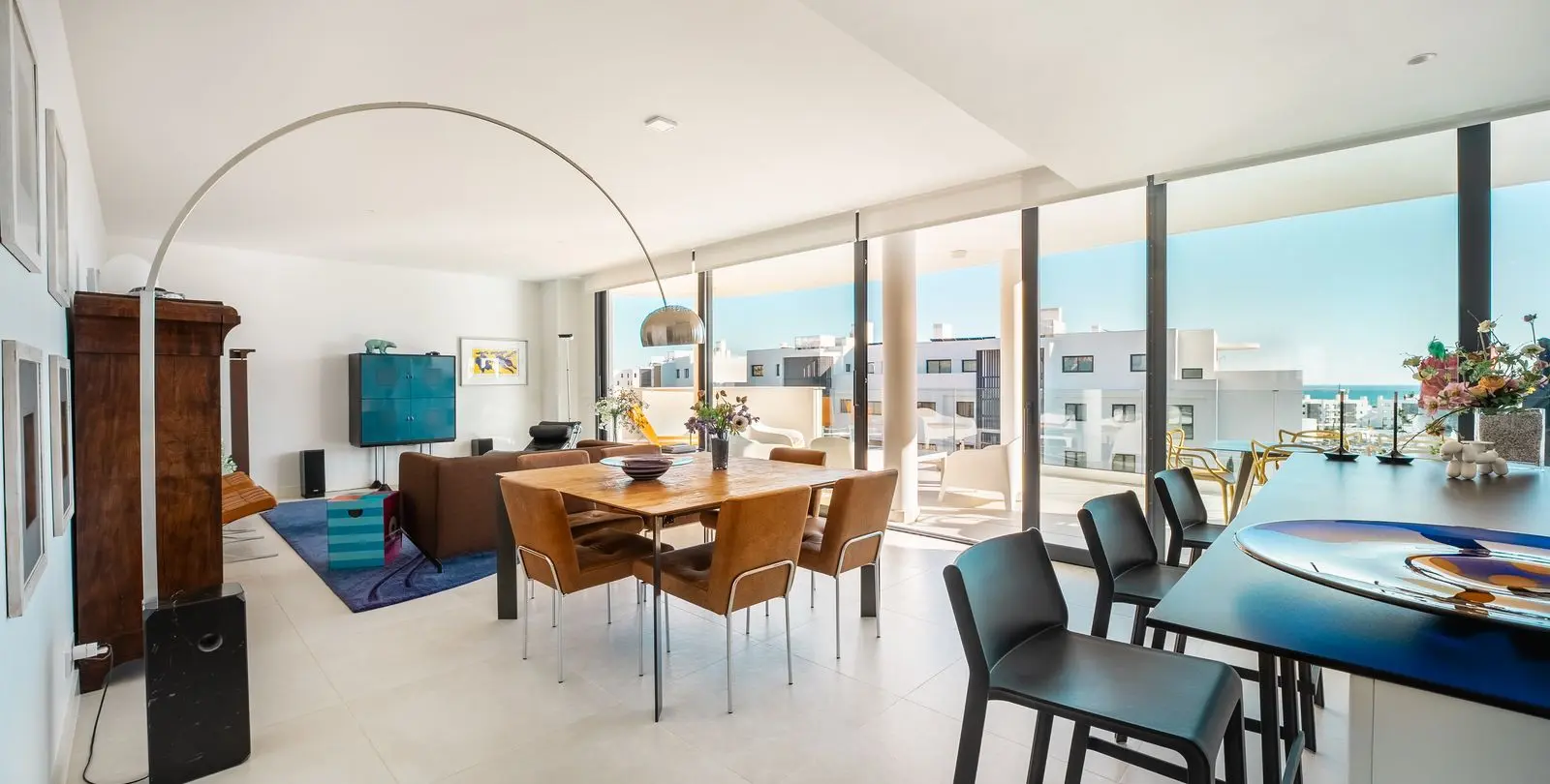 Sale of middle floor apartment in Fuengirola 1